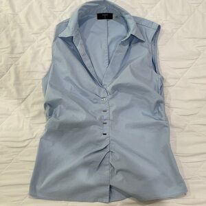 Tahari Sky Blue Sleeveless Button Down Shirt